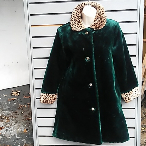 Jackets & Blazers - Emerald green, leopard print winter coat, size 12